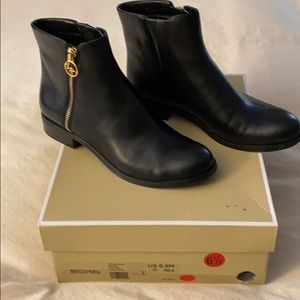 Michael Kors bootie 6.5